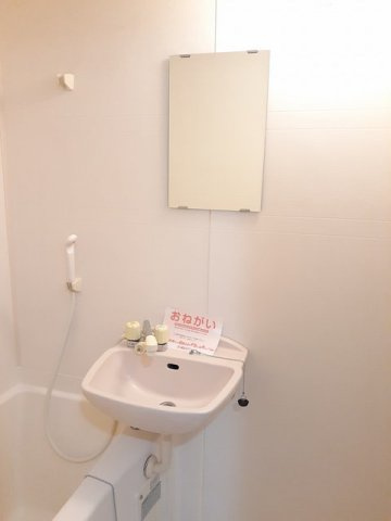クレールアムールの洗面所|脱衣スペースもあります