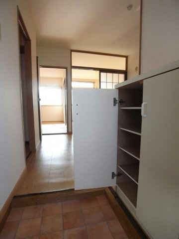 ドリームハイツ辻Ｂの玄関|ゆったりとした玄関です