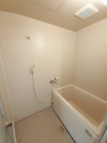 ドリームハイツ辻Ｂの浴室|落ち着いた空間のお風呂です