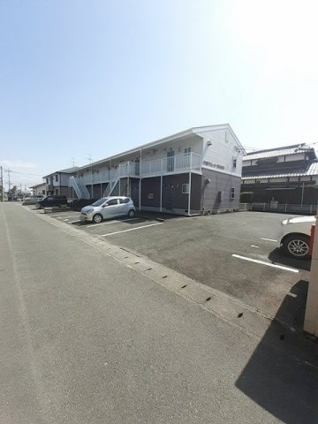六田アパートＨＡＭＡＤＡの駐車場