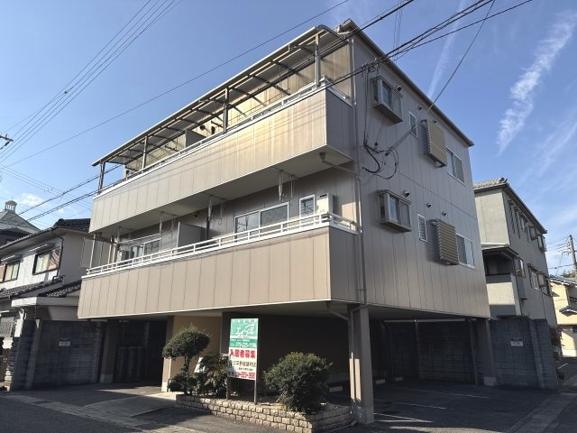 クレールコートの外観