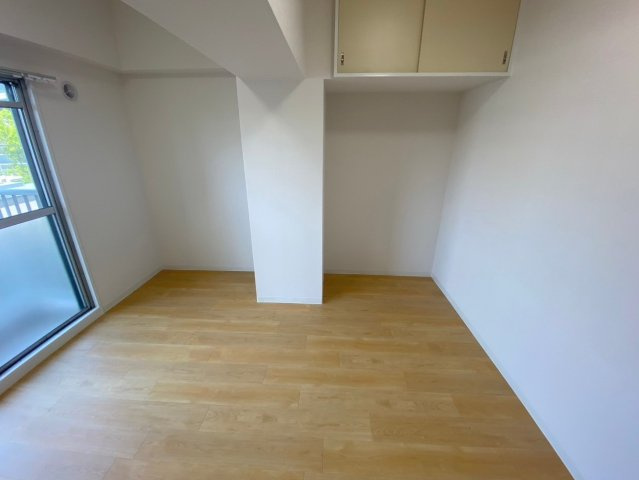 グリーンコーポ東一社A棟の子供部屋|明るい洋室♪お子様の一人部屋デビューにもいいですね♪