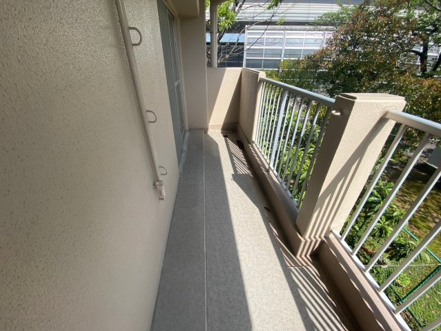 グリーンコーポ東一社A棟のバルコニー|陽当たりの良い南面バルコニーでお洗濯ものもよく乾きます♪