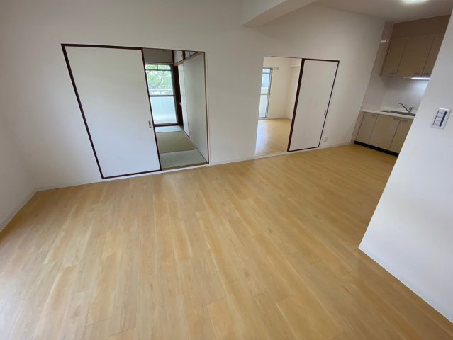 グリーンコーポ東一社A棟の居間・リビング|家族の憩いの場に最適なリビング♪