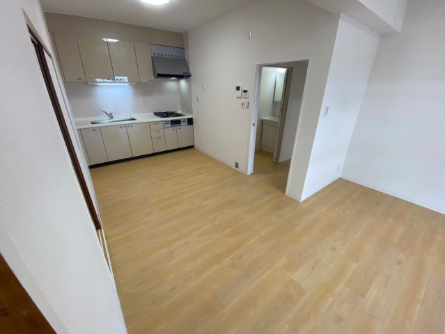 グリーンコーポ東一社A棟のキッチン|陽当たりの良い明るいリビング☆毎日家族が笑顔で生活する空間♪