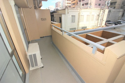 【バルコニー】 | ダイアパレス大名 | 別号室の写真になります。現況優先。
