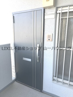 【玄関】 | コスモ大宮 | 玄関扉（ダブルロック）
