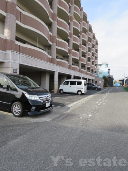 【駐車場】 | カーサステラロッサ