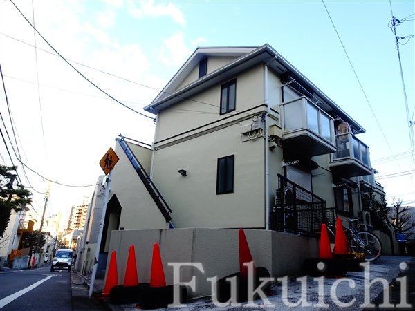 ペアパレス中目黒の外観