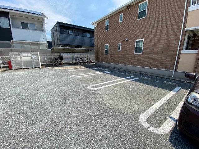ソレイユ　Ⅰ番館の駐車場