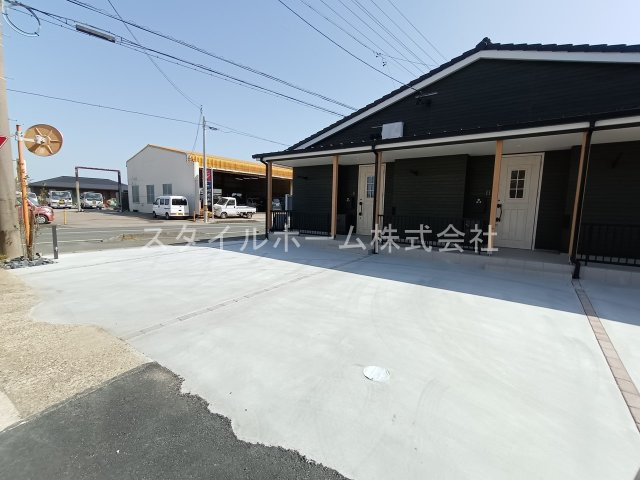 【駐車場】 | 赤羽根サーフベースA棟