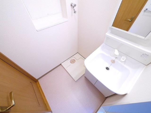アプローズ（南郡山町）の設備|洗濯機置き場です