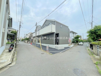 【前面道路含む現地写真】