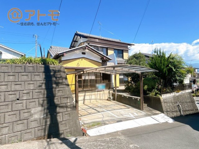 【駐車場】 | 富士市岩本　中古戸建て　全1棟 | 2台駐車可能！ゆったりスペースで、駐車も楽ちん♪