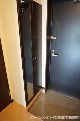 熊本市北区武蔵ケ丘９丁目の賃貸マンションの玄関