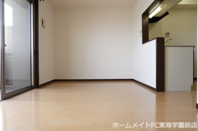 熊本市北区武蔵ケ丘９丁目の賃貸マンションの居間・リビング