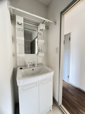 【洗面所】 | サンビレッジ小山D