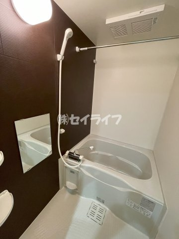 フジパレス城東諏訪ノースⅠ番館の浴室