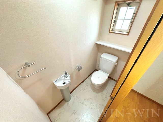 八通町賃貸住宅のトイレ