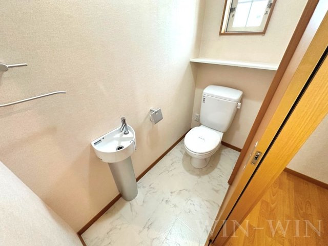 八通町賃貸住宅のトイレ