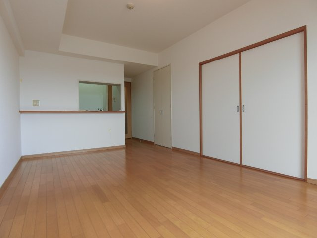 セレーノ武蔵中原の居間・リビング|他のお部屋の参考写真となります。
