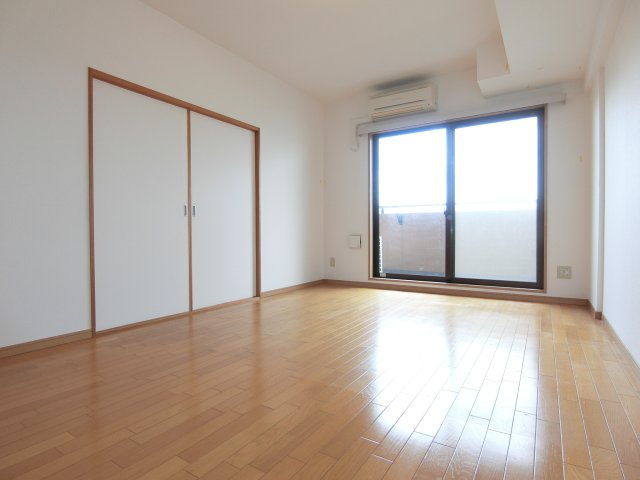 セレーノ武蔵中原の居間・リビング|他のお部屋の参考写真となります。