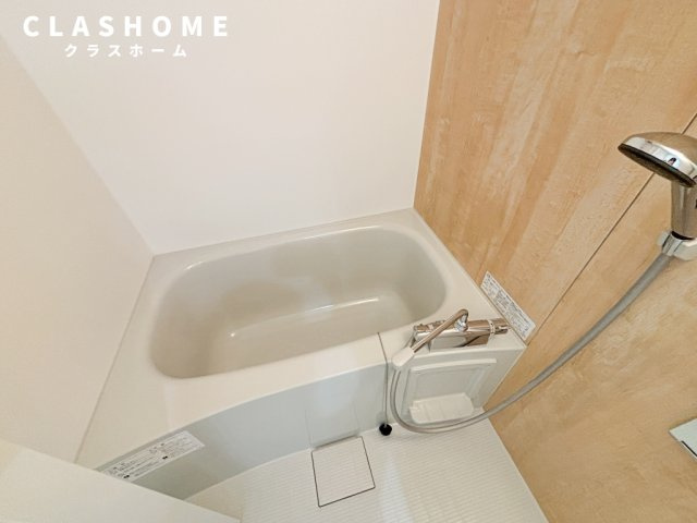 アパルトマン ドゥ ルミエール　　　刈谷市近郊の賃貸はクラスホームの浴室