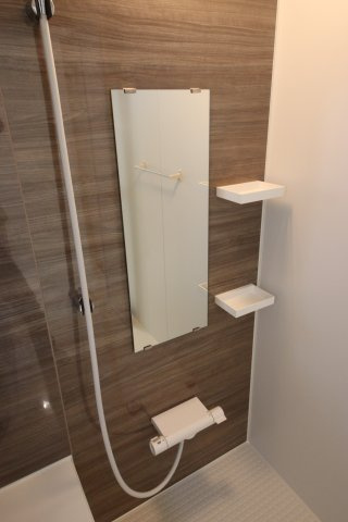 【浴室】 | 《仲介手数料無料》大宮区三橋２丁目139-3(全1戸)新築一戸建て | 撮影日 2024年5月14日 14:30 晴れ