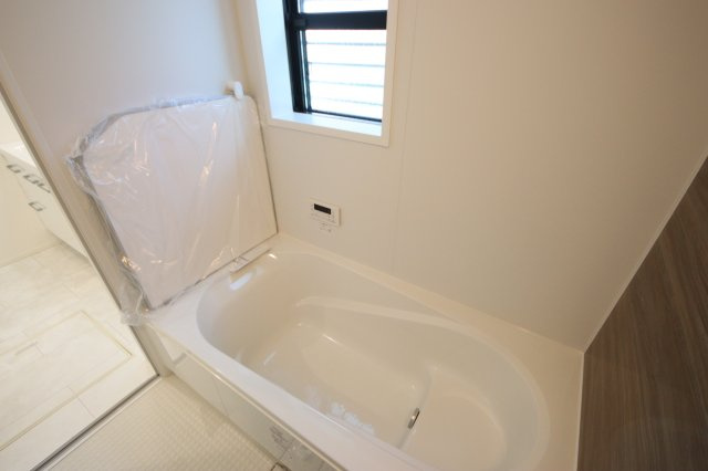 【浴室】 | 《仲介手数料無料》大宮区三橋２丁目139-3(全1戸)新築一戸建て | 撮影日 2024年5月14日 14:30 晴れ