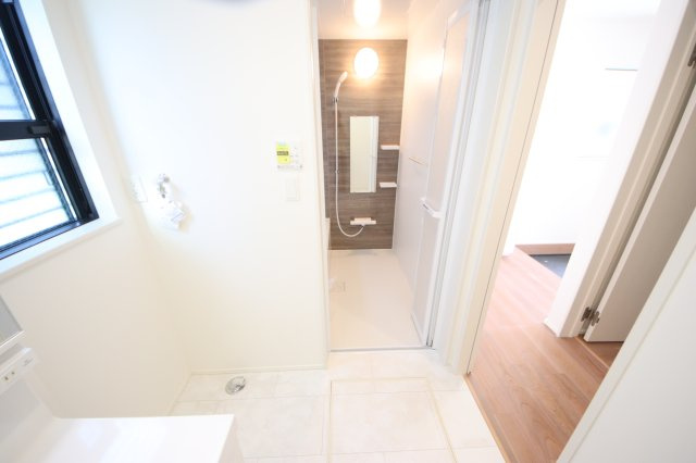 【ランドリースペース】 | 《仲介手数料無料》大宮区三橋２丁目139-3(全1戸)新築一戸建て | 撮影日 2024年5月14日 14:30 晴れ