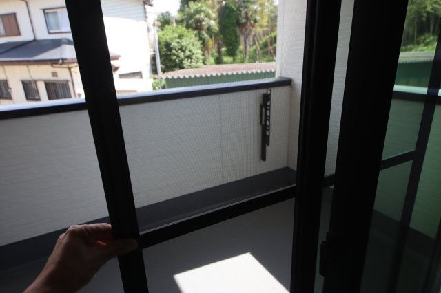 【バルコニー】 | 《仲介手数料無料》大宮区三橋２丁目139-3(全1戸)新築一戸建て | 撮影日 2024年5月14日 14:30 晴れ