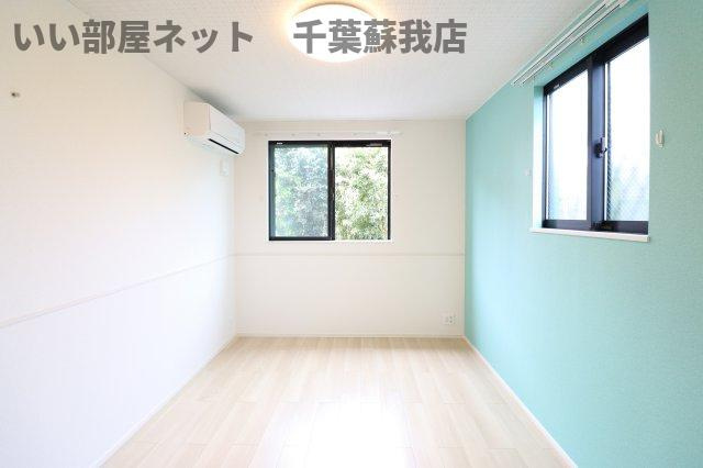 モンレーヴAの寝室|開放的な寝室です