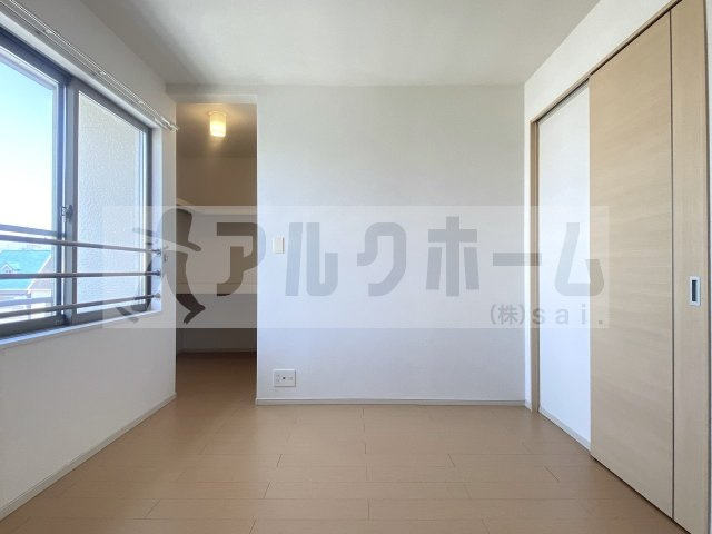 ビラアリエッタの洋室