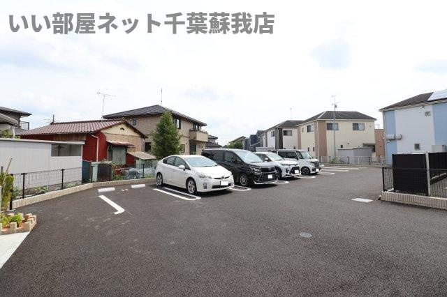 モンレーヴＡの駐車場|カースペースがあります