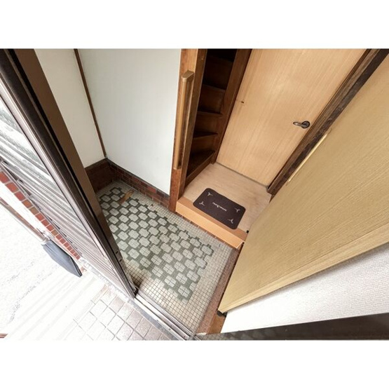 【玄関】 | 南加賀屋4丁目貸家