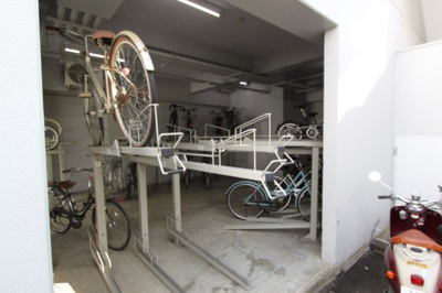 【その他共用部分】 | パークハイツ二軒茶屋 | 駐輪場