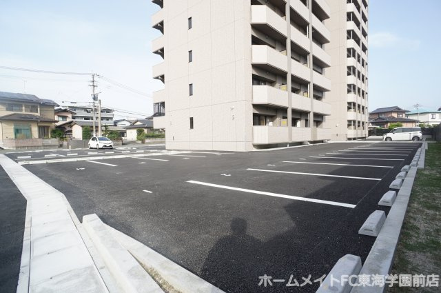 熊本市東区長嶺東５丁目の賃貸マンションの駐車場