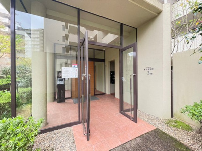 【エントランス】 | ジオメゾン新千里東町三番館