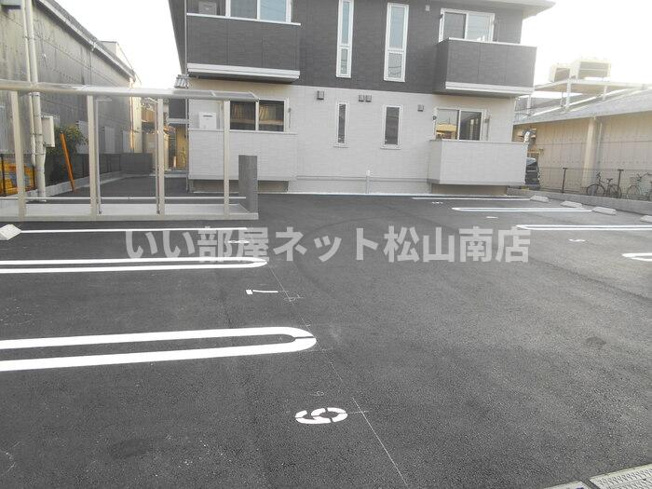 【駐車場】 | リベルテ立花