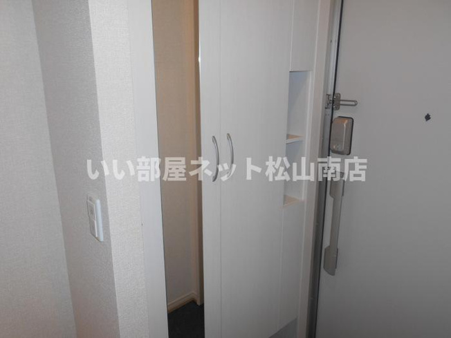 【玄関】 | リベルテ立花