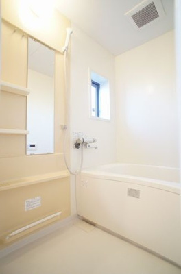 【浴室】 | グレースコートＢ | 落ち着いた空間のお風呂です