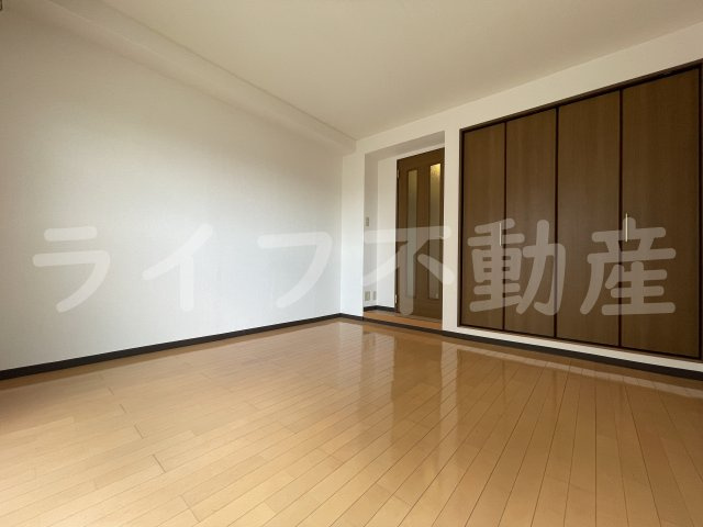 ディアハイム鴻池の洋室|広々とした洋室です