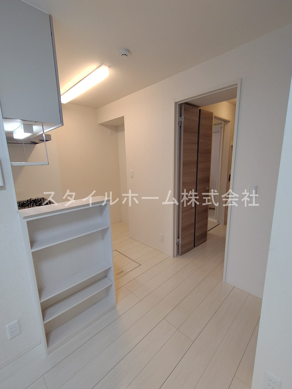 ＲＥＶＥ　Ｂの居間・リビング