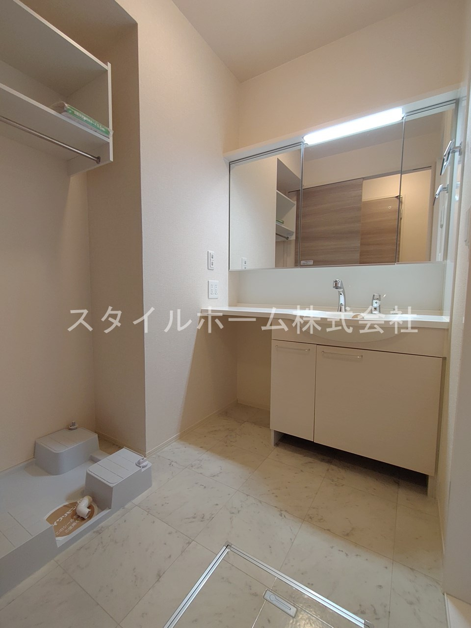 ＲＥＶＥ　Ｂの洗面所