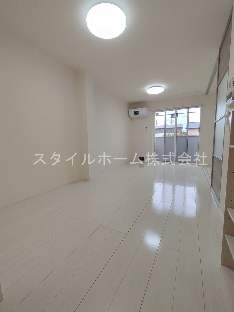 ＲＥＶＥ　Ｂの内装