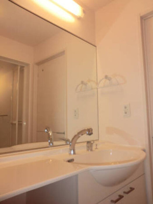 【洗面所】 | クイント パラッツォ | スペースが確保できる洗面所です