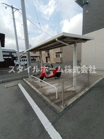 エトワール塔ノ木の駐車場