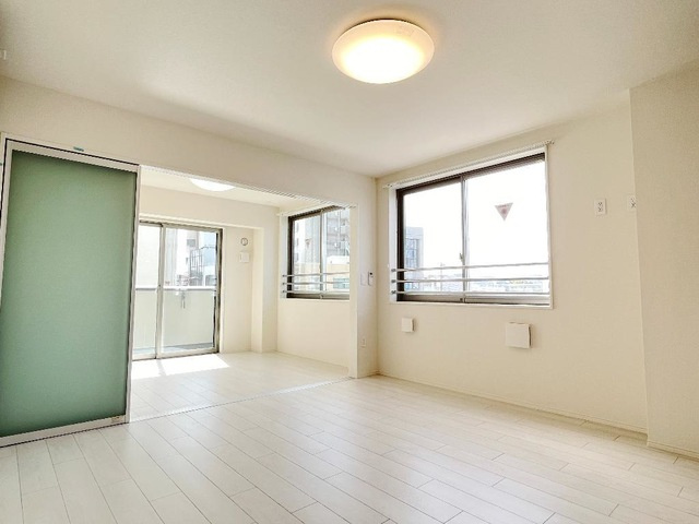 【居間・リビング】