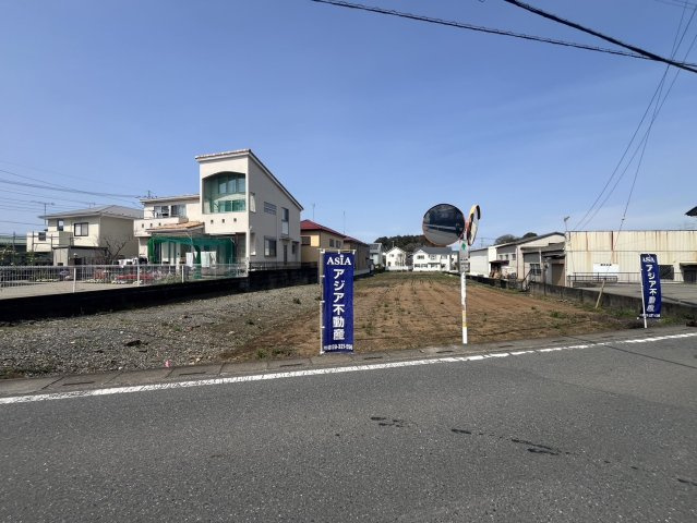 川越市小堤　建築条件なし売地　東武東上線『鶴ヶ島駅』徒歩29分　【名細小学区】の前面道路含む現地写真