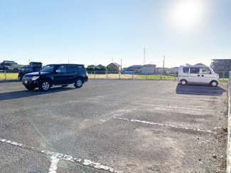 【駐車場】